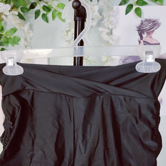 Workout Shorts Ruched Side Drawstrings, Elastic Waist - Picture 2 of 6